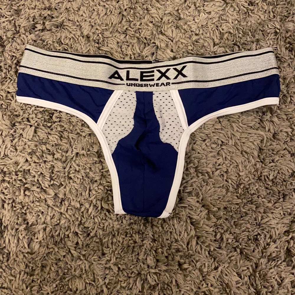 Alexx Thong